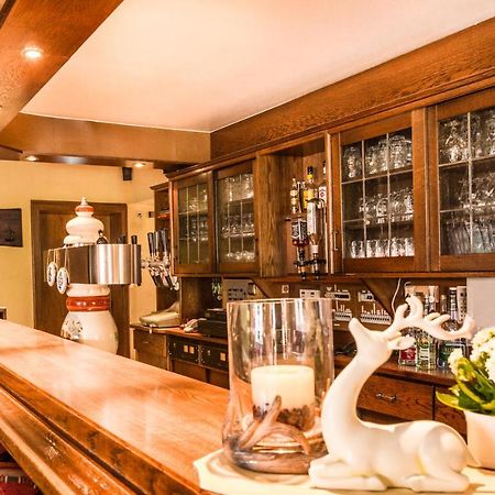 Hotel- Restaurant Zum Hirsch Großenlüder Exteriér fotografie