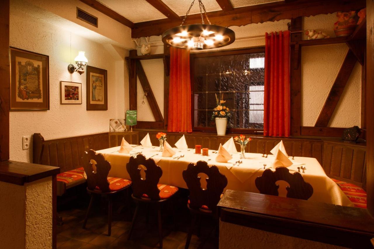 Hotel- Restaurant Zum Hirsch Großenlüder Exteriér fotografie
