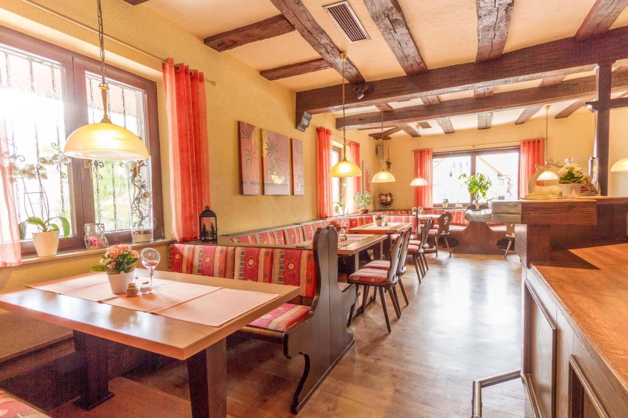 Hotel- Restaurant Zum Hirsch Großenlüder Exteriér fotografie